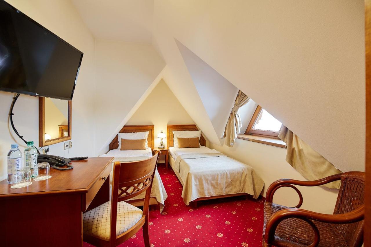 Burkaty Hotel Bialka Tatrzanska Bagian luar foto