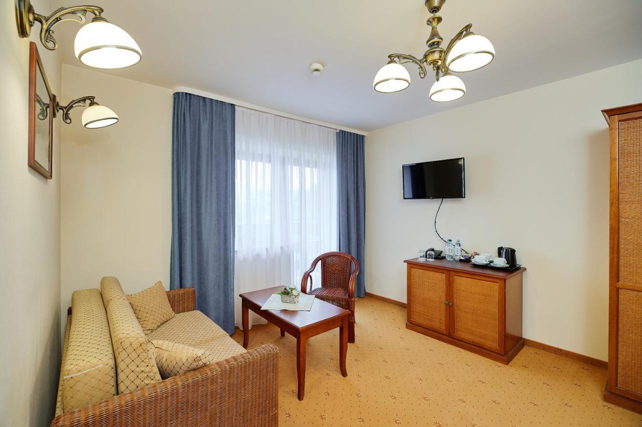 Burkaty Hotel Bialka Tatrzanska Bagian luar foto