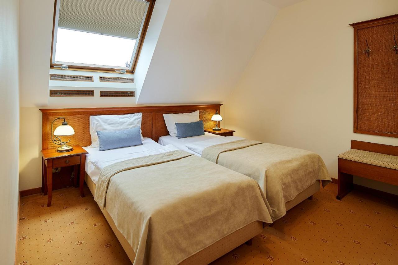 Burkaty Hotel Bialka Tatrzanska Bagian luar foto