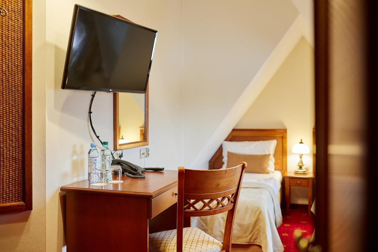 Burkaty Hotel Bialka Tatrzanska Bagian luar foto